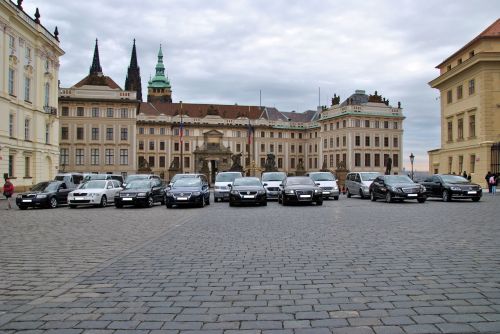 vozový park Doprava letiště Praha